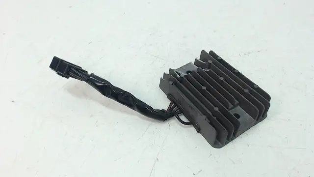 SPANNINGSREGELAAR Suzuki GSX R 1000 2003 - 2004