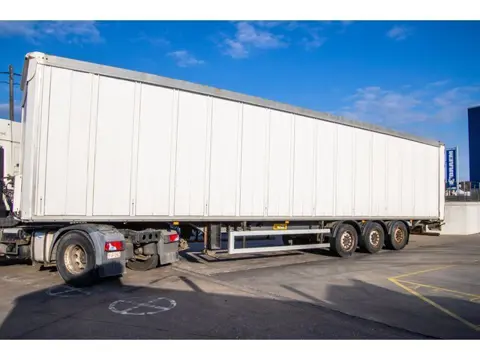 Coder FOURGON - COTES OUVRABLE (bj 2008)