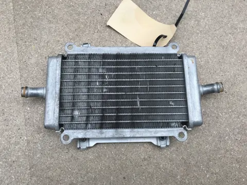 RADIATEUR Vespa Gts 300 2008 - 2013