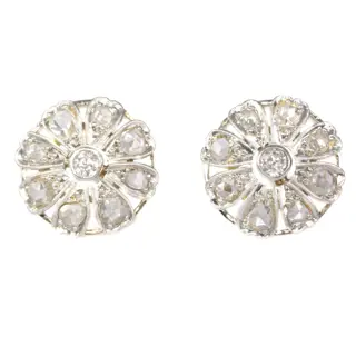 From Belle Époque to Art Deco: Timeless Elegant Earstuds