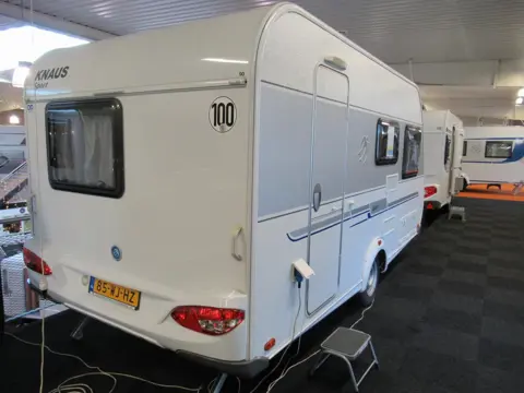 Knaus Sport 420 QD (2012)
