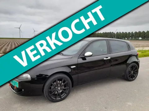 Alfa Romeo 147 1.9 JTD Distinctive , 5-deurs , Clima , lmv , Nieuwe APK !