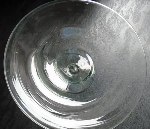 GLAZEN FRUITSCHAAL DIA 30 CM NIEUW