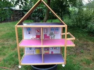 Poppenhuis groot - op wielen, verrijdbaar