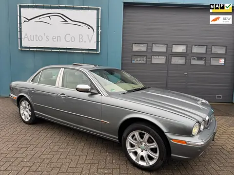 Jaguar XJ 3.0 V6 Executive Automaat YOUNGTIMER Leder Navi Clima Elec dak Cruise 18" Xenon Pdc NL Aut