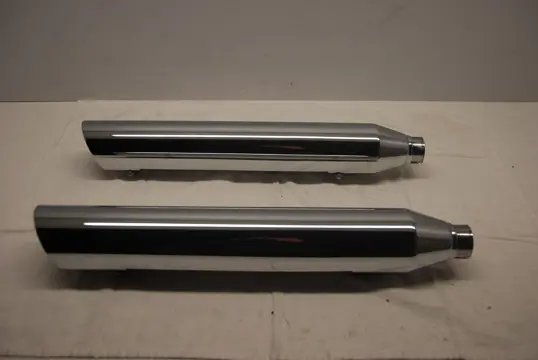 UITLAAT Harley Davidson Softtail 2000 - 2017