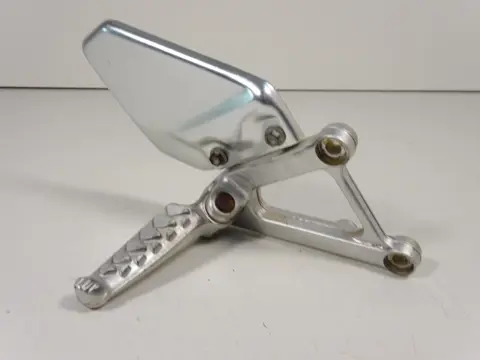 RECHTER SCHETSPLAAT Aprilia Tuono 1000 2003 - 2005