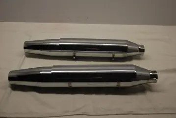 UITLAAT Harley Davidson Softtail 2000 - 2017