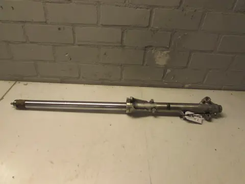 VOORPOOT LINKS COMPLEET Honda VT 500 1982 - 1984