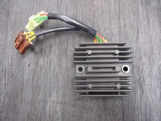 SPANNINGSREGELAAR Aprilia Tuono 1000 2003 - 2005