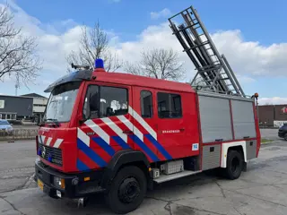 Mercedes-Benz 1117 - FULL EQUIPMENT INCLUDED FIRE TRUCK + LADDERLIFT