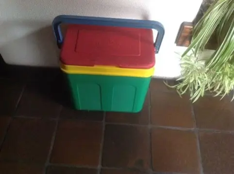 Koelbox + 5 koelelementen - i.p.st., weing gebruikt - 15,-