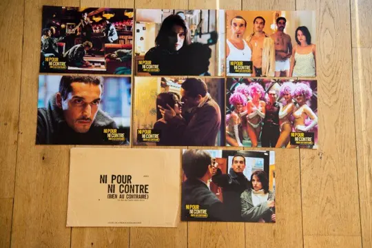 NI POUR NI CONTRE lobbycard set.