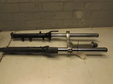 VOORPOTEN COMPLEET Honda VFR 750 1986 - 1989