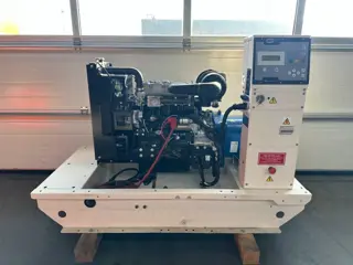 Perkins FG Wilson 23 kVA generatorset New !