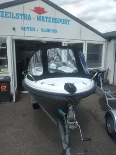 Gebruikte 4.70m sloepen met een Honda Bf 15.