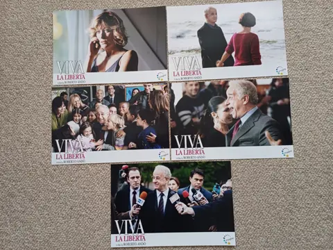 VIVA   LA   LIBERTA     lobbycard set.