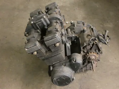 MOTORBLOK Suzuki GSX 400 E 1981 - 1985