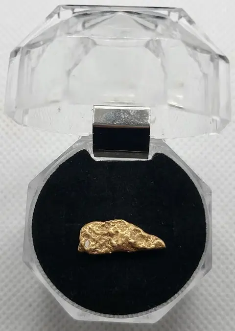 Goud natuurlijk goudklompje Australië - 2.32 g - (1)