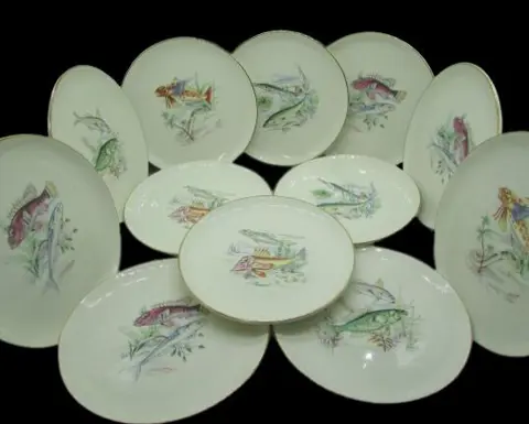 Gien - platte visborden (12) - Aardewerk - la Canebière