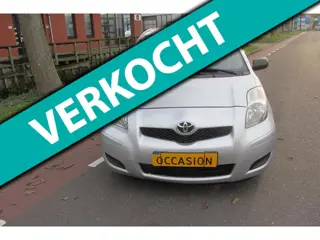 Toyota Yaris 1.0 VVTi Acces