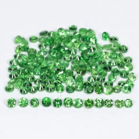 150 pcs Geen minimumprijs - Tsavorite Granaten - 3.25 ct