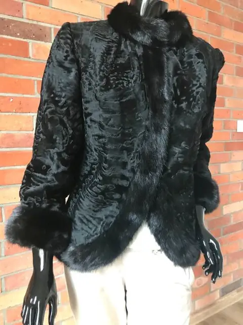 Artisan Furrier - Lamsvel, Nerts Bontjas, Jasje - Gemaakt