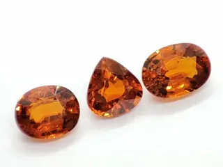 3 pcsSpessartiet - 3.14 ct