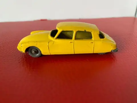 Matchbox - Citroen DS 19 n. 66