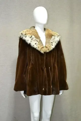 Artisan Furrier - Nerts Bontjas - Gemaakt in: Griekenland