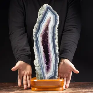 Wonderflul Amethist Geode op houten basis - 520×200×200 mm