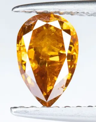 Diamant - 0.70 ct - Natural Fancy Vivid Yellowish Orange -