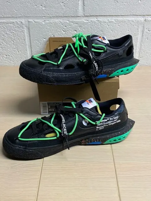 Nike - OFF WHITE Blazer Low Black P42,5 - Sneakers - Maat: