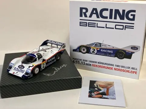 Porsche - 24 uur Le Mans - Derek Bell - 1983 - Schaal 1/43