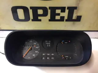 Kilometerteller cockpit Opel Kadett C 8974455
