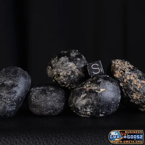 Indochinitis meteoriet inslag glas - 198.35 g - (1)