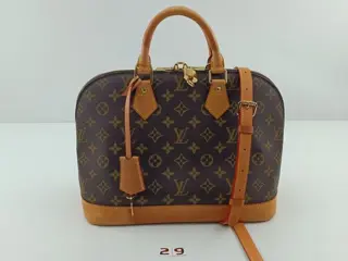 Louis Vuitton - Alma - Clutch