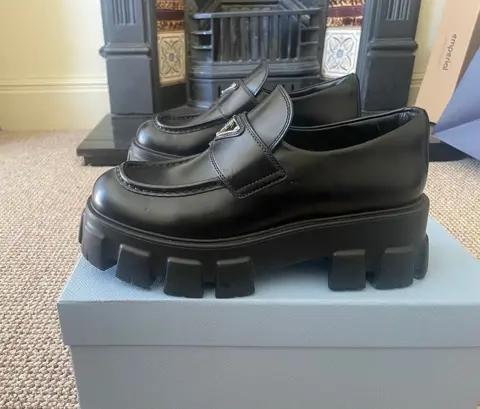 Prada - Instappers - Maat: Schoenen / EU 40