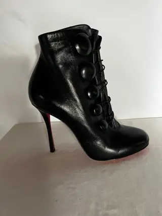 Christian Louboutin - Laarzen - Maat: Schoenen / EU 37,5