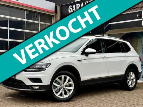Volkswagen Tiguan Allspace 2.0 180PK 4Motion Highline | Volleder | Bi-Xenon | Full-led | Trekhaak | 