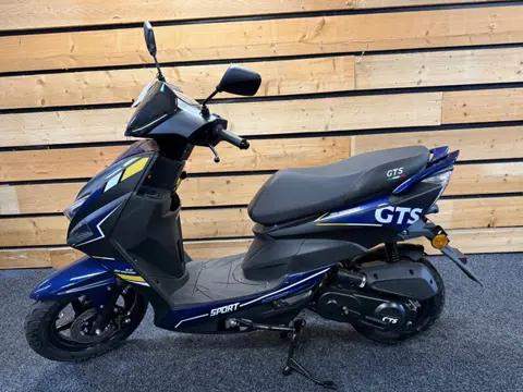 GTS Sirocco Sport NIEUW (bj 2025, automaat)