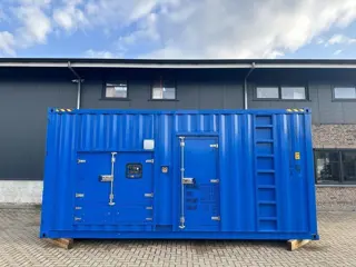 Mitsubishi S12H-PTA Leroy Somer 1100 kVA Supersilent generatorset in 20 ft container New !