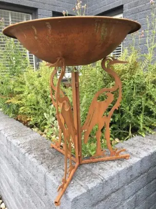 Vuurkorf , bloembak , eiger , tuinvuurkorf ,tuinhaard