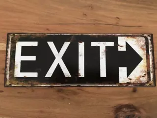 EXIT , nooduitgang , wandbord , cafe