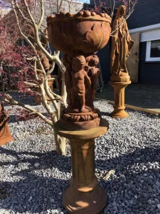 Tuinvaas , plantenbak , tuinbeeld