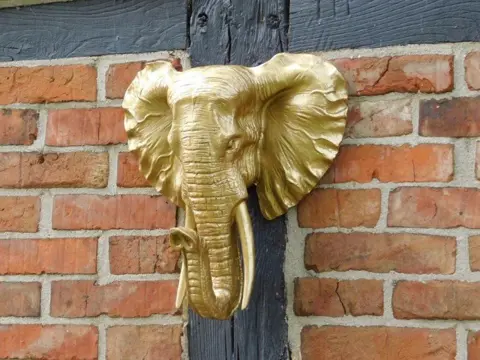 Olifant , muurdecoratie