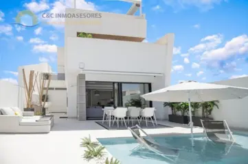 SP197 Vrijstaande villa in Santiago de la Ribera