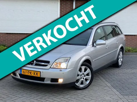 Opel Vectra Wagon 2.2-16V LEER/AUTOMAAT/XENON/PDC V+A/RIJDTSUPER/