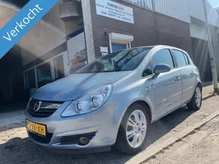 Opel Corsa 1.4-16V Cosmo JAAR APK&AIRCO&NAP