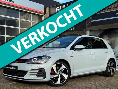 Volkswagen Golf 2.0 TSI GTI | Virtual | Pano | Volleder | Full-Led | Trekhaak | Camera | Apple/Andro